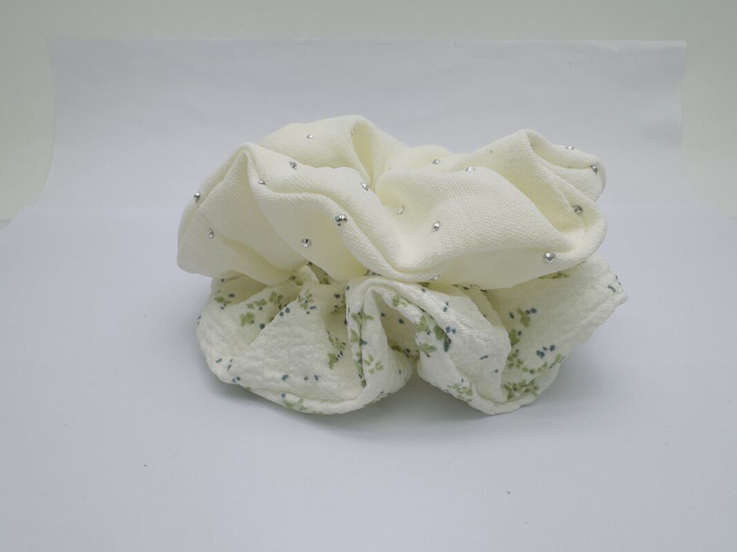 Plain Style Green And White Scrunchie For Women Fabric Hair Accessories