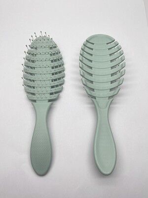 Round Hair Combs in Various Sizes The Must-Have Hair Accessory for All Occasions
